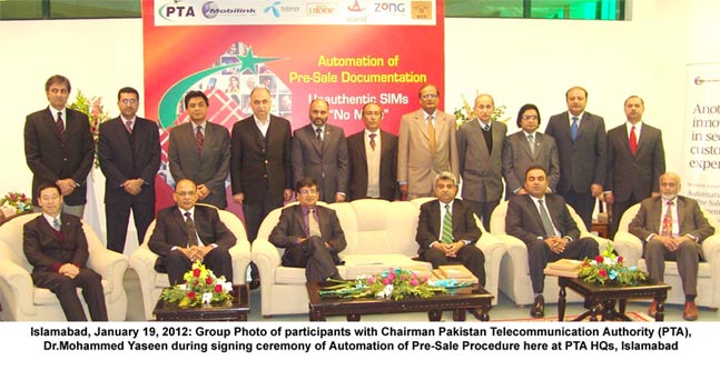 Group photo of participants with chairman pta